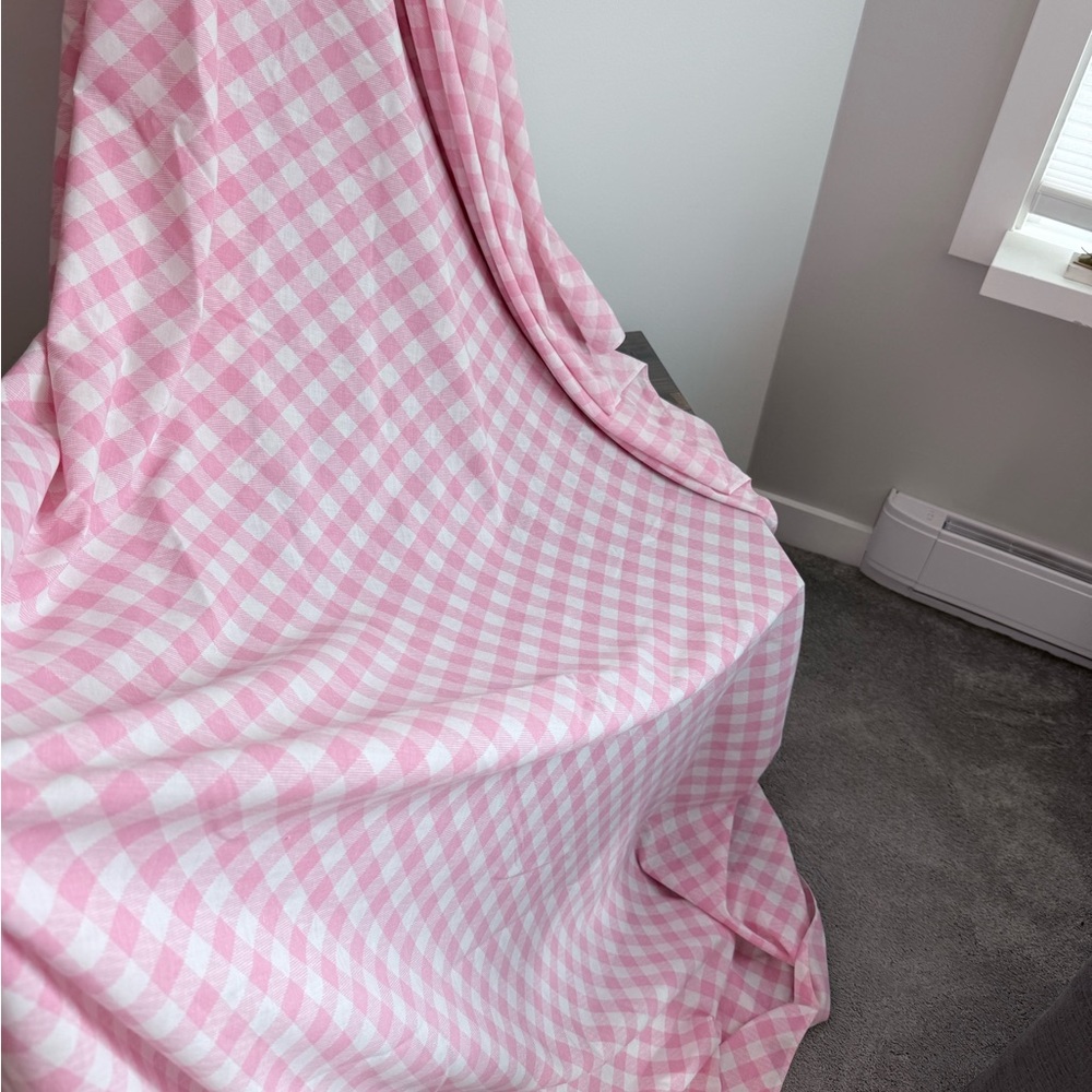 Vintage Tastemaker Queen flat sheet
Pink & white gingham